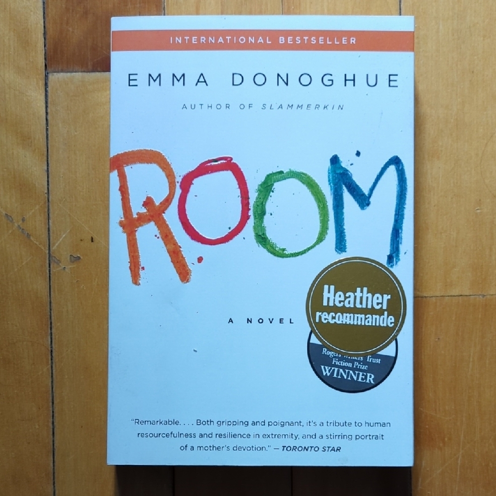 Room by Emma Donoghue Paperback